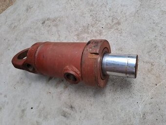 Hydraulická pístnice dvojčinná