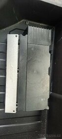 Audi q 7 zesilovac radia BOSE 4L0035223D