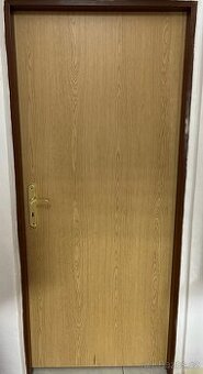 Prodám interiérové dveře solo door 80