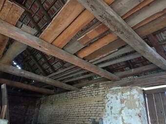 Demolice scela zdarma a uklit cele stavby