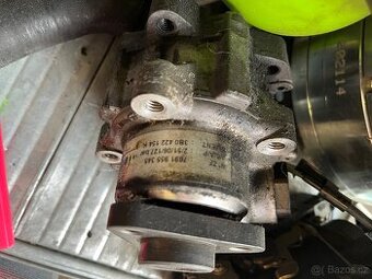 Díly 2.5 tdi V6 sání, trubky vstřiků, servočerpadlo