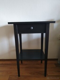 Noční stolek IKEA Hemnes