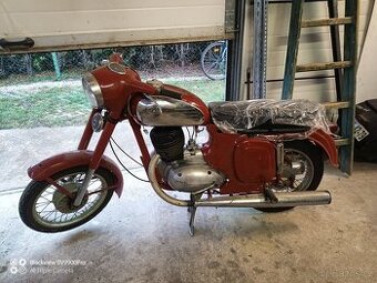 JAWA 250/559.
