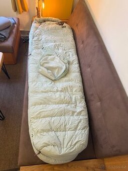 Péřový spací pytel Mountain Hardwear Yawn Patrol™ 15F/-9C