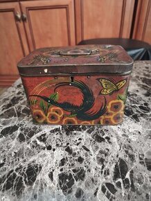 Starožitná plechovka.