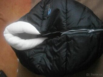 fusak na autosedačku vajíčko