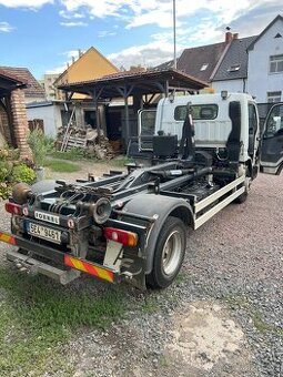 Mitsubishi Fuso 7C15 nosič kontejnerů