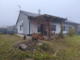 Byt 4kk 85m2 v přízemním dvojdomku (Nová Ves-Praha východ) - 1