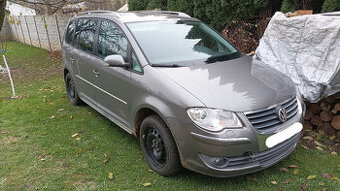 VW Touran 1T2 r.v. 2007 - Nepojízdný na ND nebo opravu