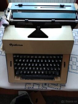 Prodám Starší mechanický psací stroj Optíma  funkční