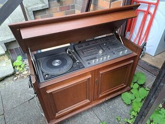 Rustikální hudební skříň DISCO 9500 Hi-Fi  Číst popis