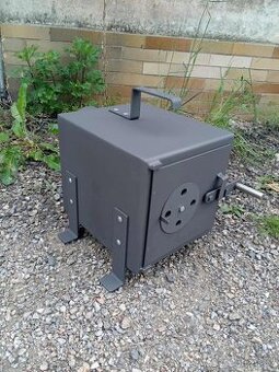 Topeniště k udírně