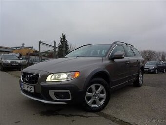 Volvo XC70 2,4 D 4X4, PLNÝ SERVIS, TOP