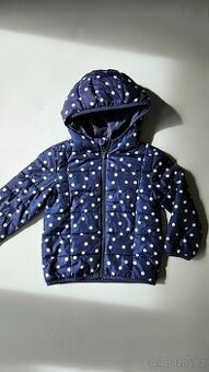 Puntíkovaná jarní bunda s kapucou - vel. 104