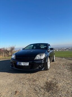 Opel Astra H GTC 2x OPC line