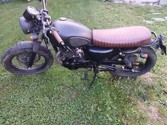 Mutt Mongrel 250 - Café Racer - 1