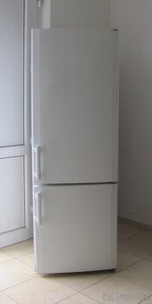 CHLADNIČKA S MRAZNIČKOU LIEBHERR - A+ - 160cm - 1