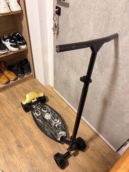 Naklánějící koloběžka