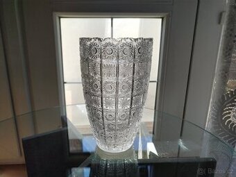 Velká broušená váza - TOP STAV