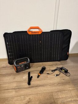 Přenosná nabíjecí stanice Jackery Explorer 240 + solární pan