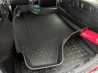 originalni gumova vana - Toyota Avensis