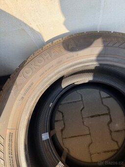 215/60 R16C Yokohama