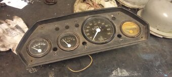 Přístrojová deska Avia