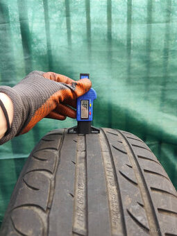 Prodám 2x Letní pneumatika Kormoran 215/50 R17