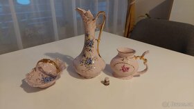 Sada růžového porcelánu