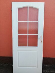 Bílé dveře 80 P