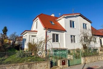 Prodej, rodinný dům, garáž, 215 m2 - Znojmo, Otokara Březiny