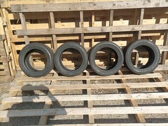 Slicky Dunlop SP Sport 215/45 R15- REZERVACE