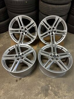 Orig. ALU Audi 5x112, ET39, R20, 8.0J, 80A601025N, Q5 SQ5