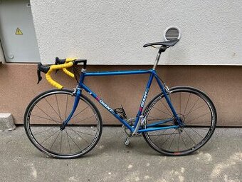 Silnicni kolo xl