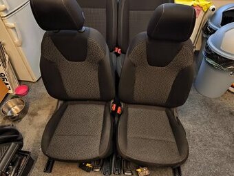 přední sedadla Opel Crosland 2021