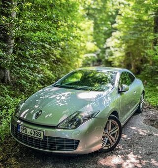 Renault Laguna Coupé 2.0 dCi 131kW – 4Control – TOP STAV