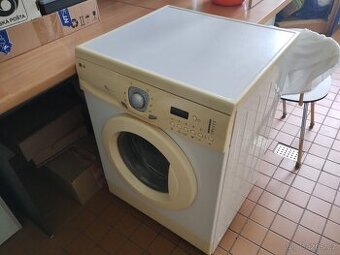 pračka LG WD-80150TUP