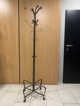 Věšák Ikea