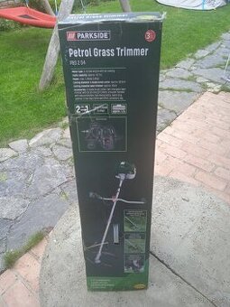 Benzínová kosa Parkside PBS 2 D4 – nerozbaleno