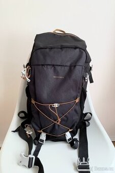 Turistický batoh 35 L Quechua trekový outdoor