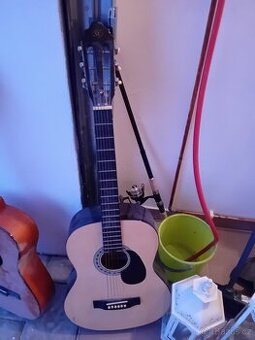 Prodám kytaru španělka
