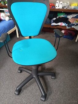 Dětská točící židle