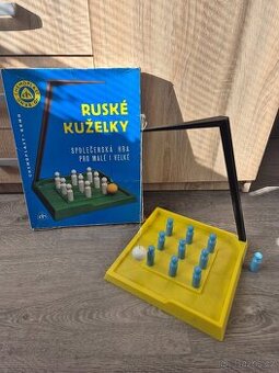 Ruské kuželky Chemoplast Brno. Retro stará hračka hra stolní