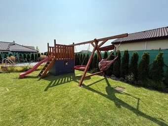 Zahradní dětské hřiště