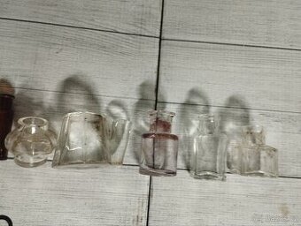 Staré lahvičky z kalamářů