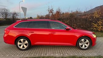 Škoda Superb kombi 3 III 2.0TDI 110kW NAVI XENON 1.MAJ CZ