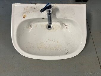 Prodám umyvadlo 60 X 44