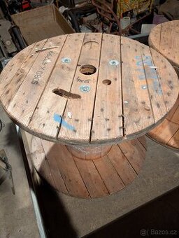 Dřevěná cívka, buben