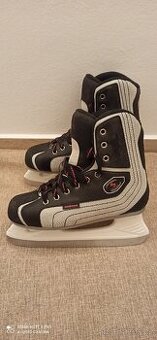 Hokejové brusle JACKSON  (vel.42)