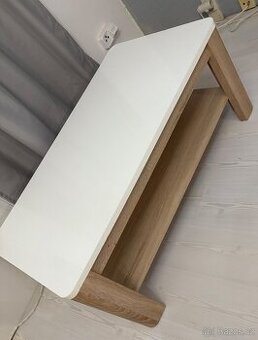 Konferenční stolek